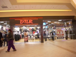 DTLR Patrick Henry Mall,   Newport News, VA